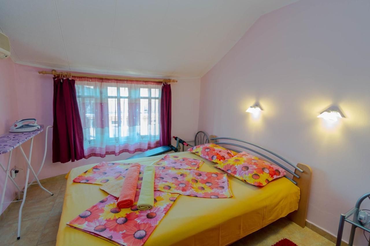 Fener Guest House Pomorie Extérieur photo