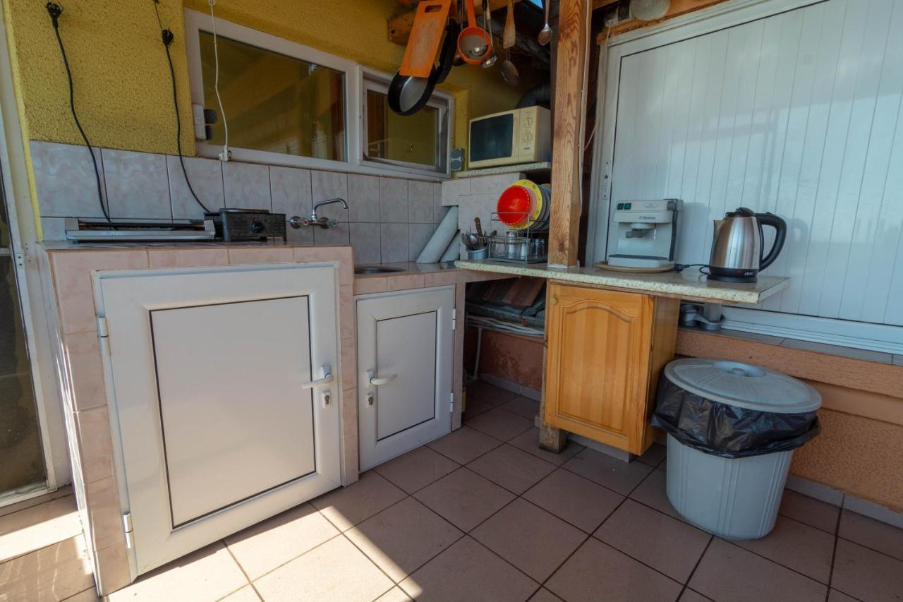 Fener Guest House Pomorie Extérieur photo