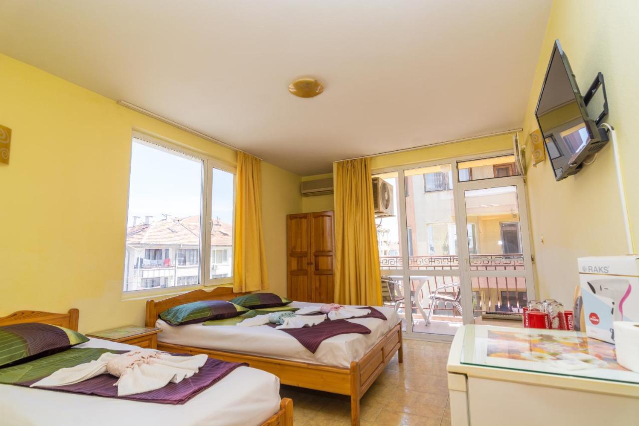 Fener Guest House Pomorie Extérieur photo