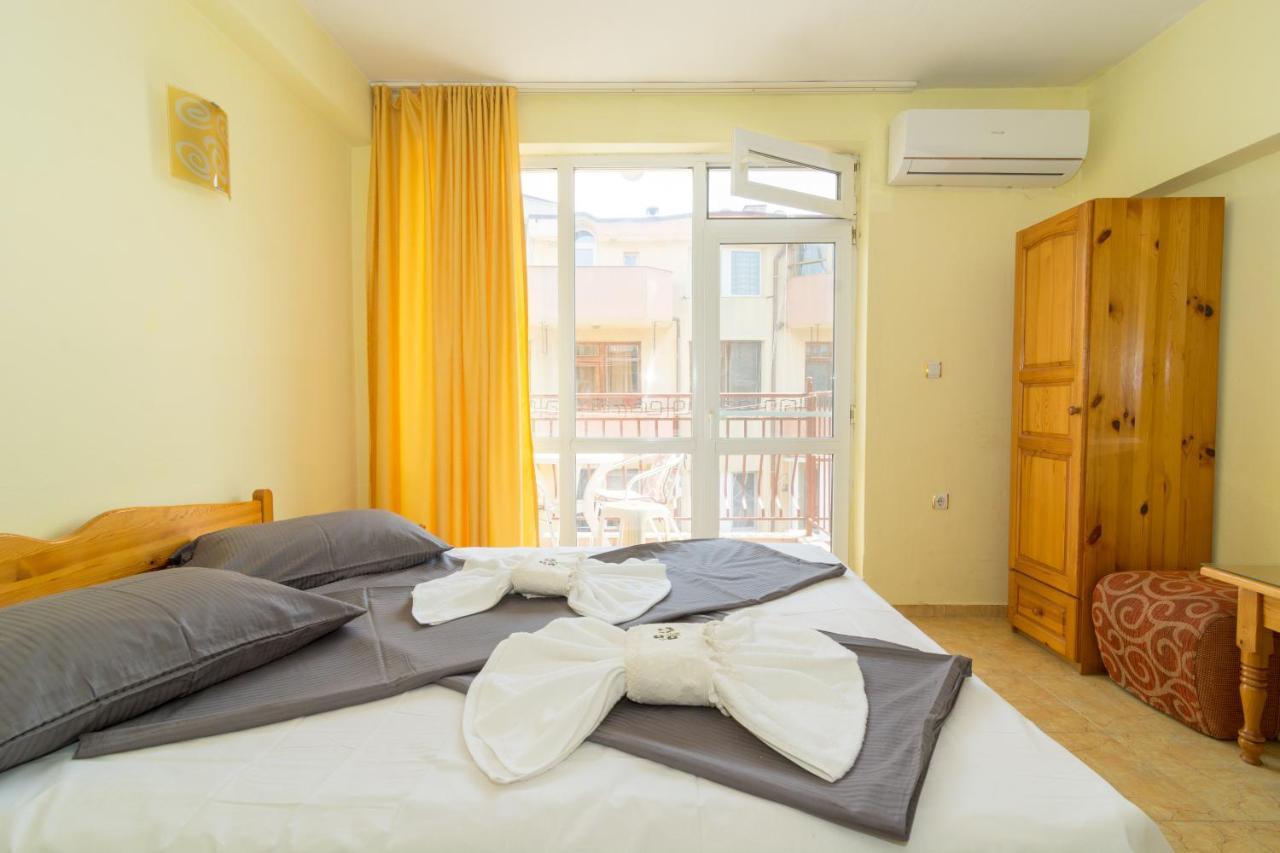 Fener Guest House Pomorie Extérieur photo