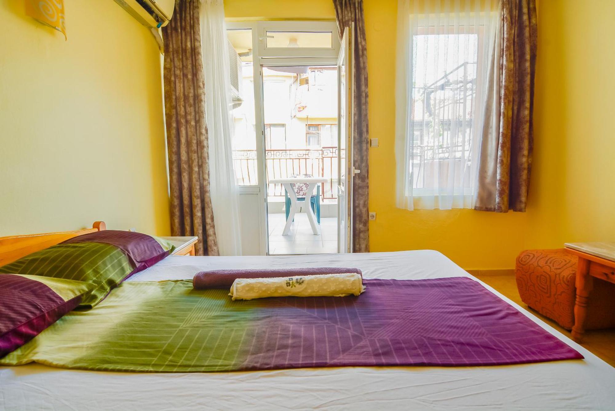 Fener Guest House Pomorie Extérieur photo